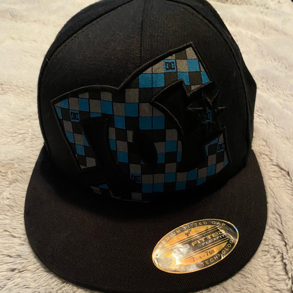 Dc hat